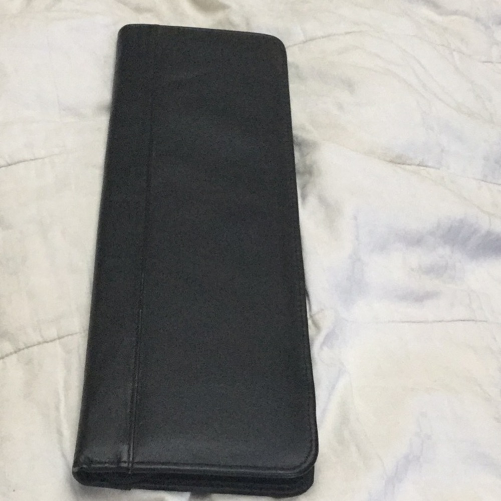 Clava Leather Travel Tie Case